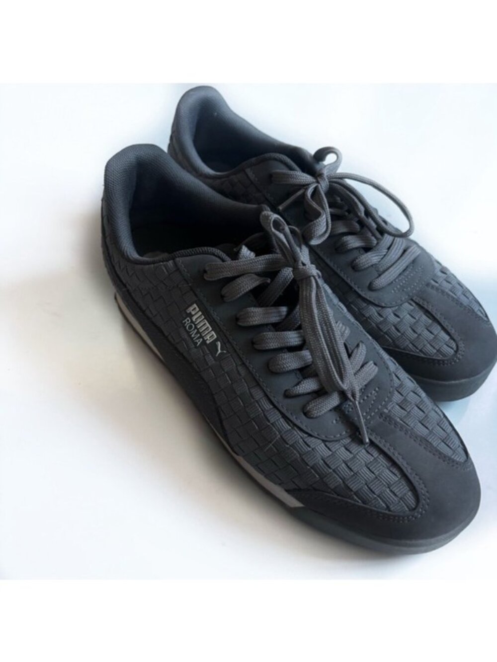 Puma Gray Weaved Detail Sneakers/Shoes - 7M/9W